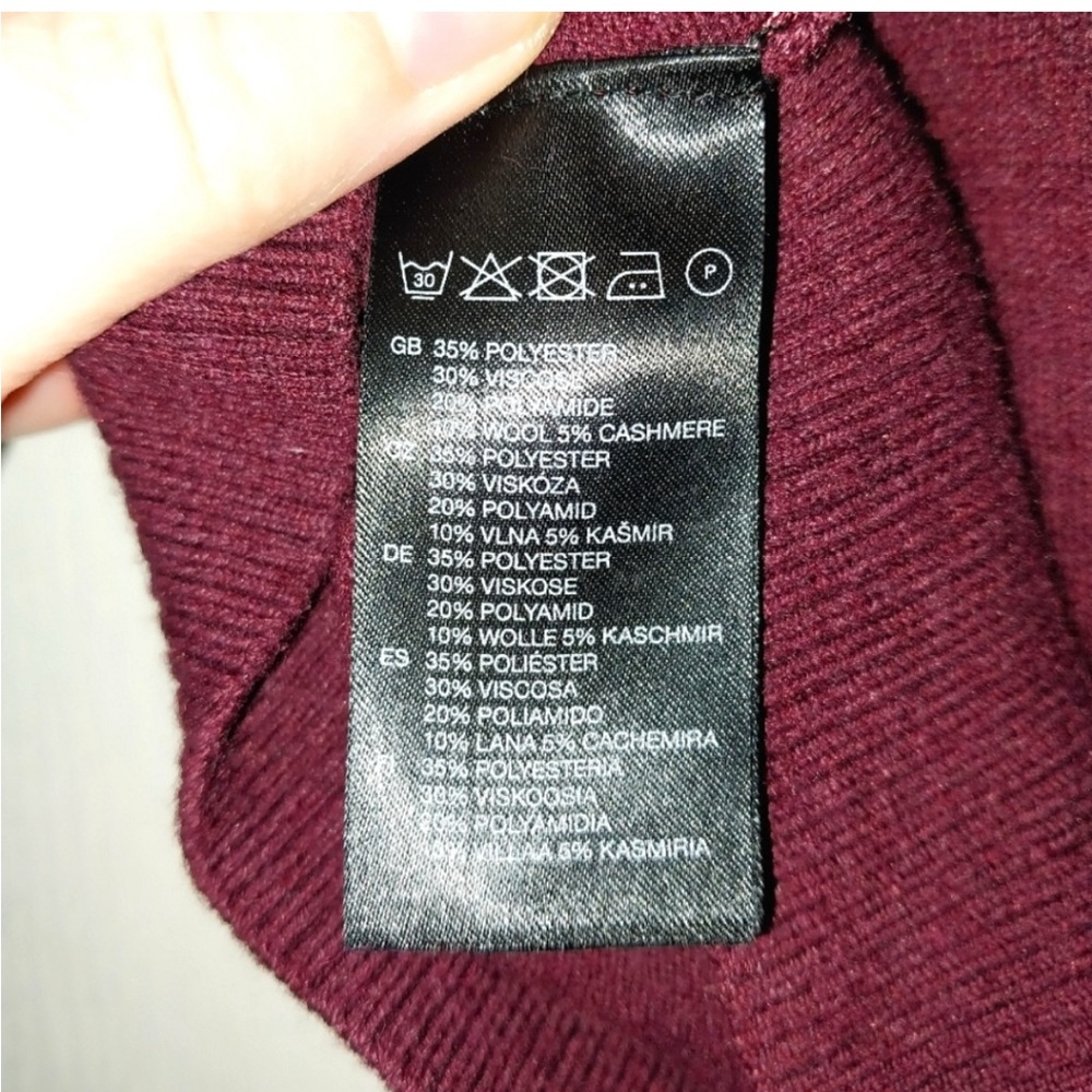 H&M Maroon/Pink Agyle V-Neck Sweater Vest - Picture 4 of 4